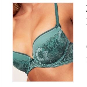 Adore Me 36DD Push up, never worn bra! 💚